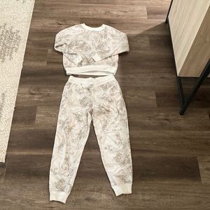 Old Navy Tie Dye Jogger Sweatsuit